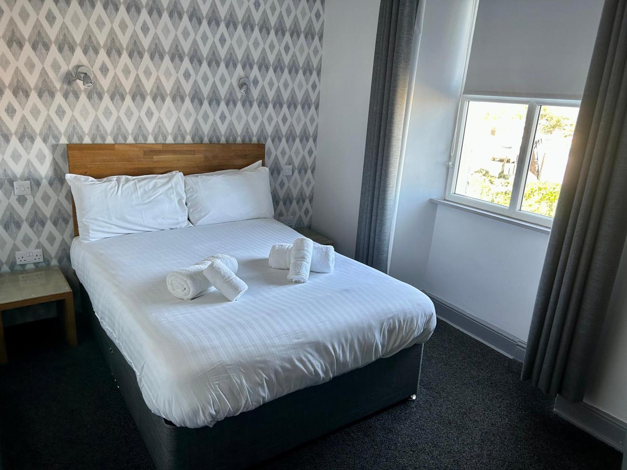The Valley Hotel, Anglesey Hotel